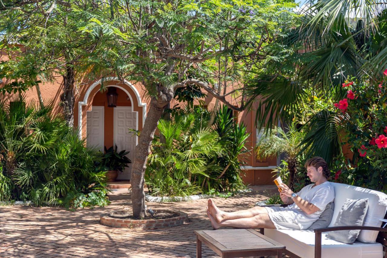 Hotel Madreselva - Grupo Califa Лос-Каньос-де-Мека Екстер'єр фото