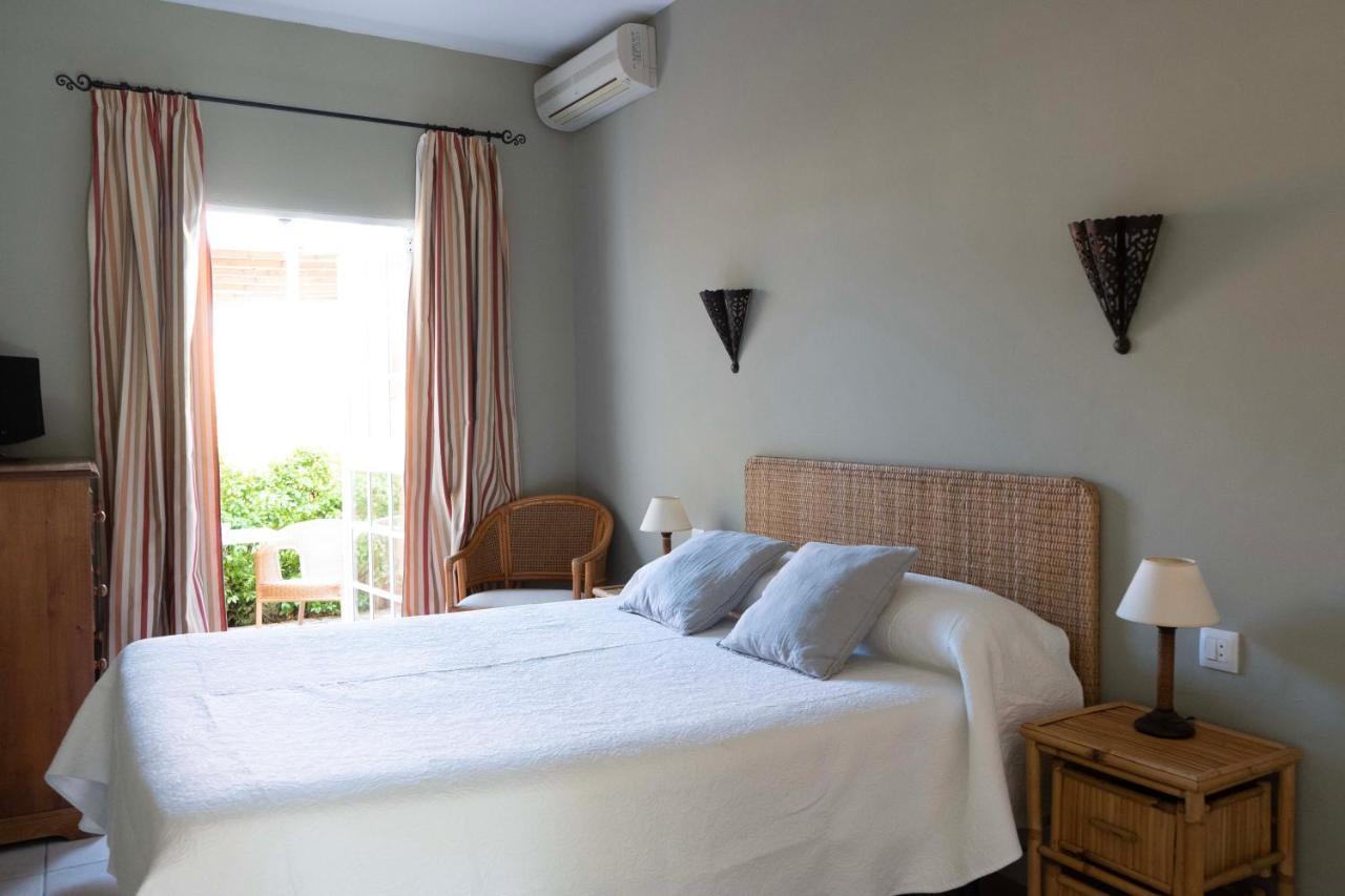 Hotel Madreselva - Grupo Califa Лос-Каньос-де-Мека Екстер'єр фото